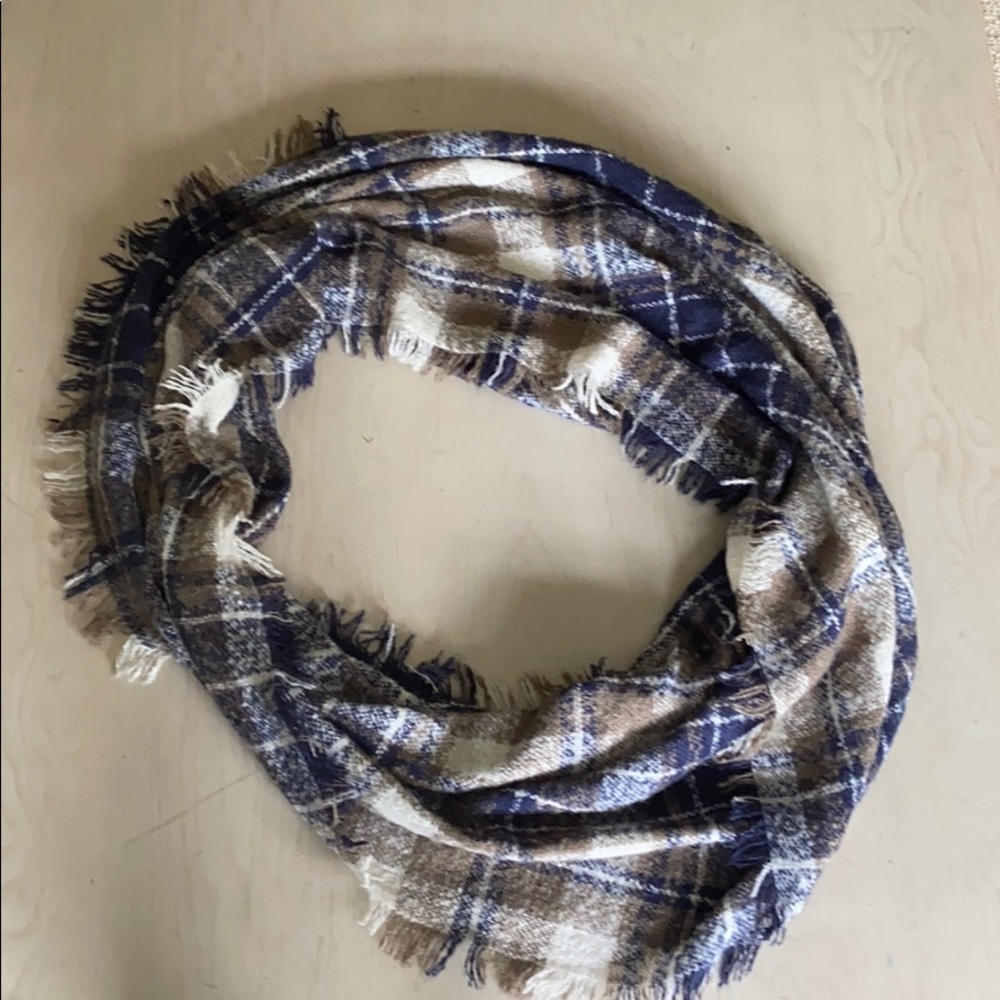 Infinity scarf - Picture 2 of 2
